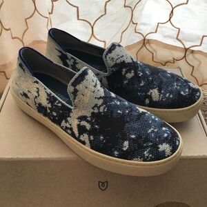 Rothys shibori slip on sneakers size 5.5 vguc